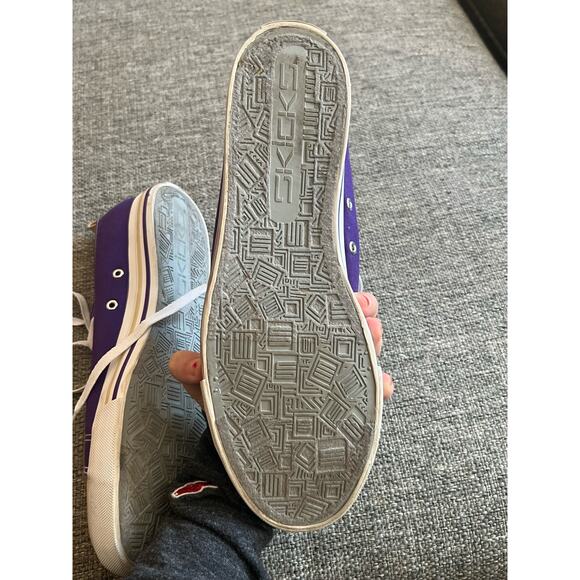 Like New SKICKS Purple Washington Huskies Low Top Shoes main image 8